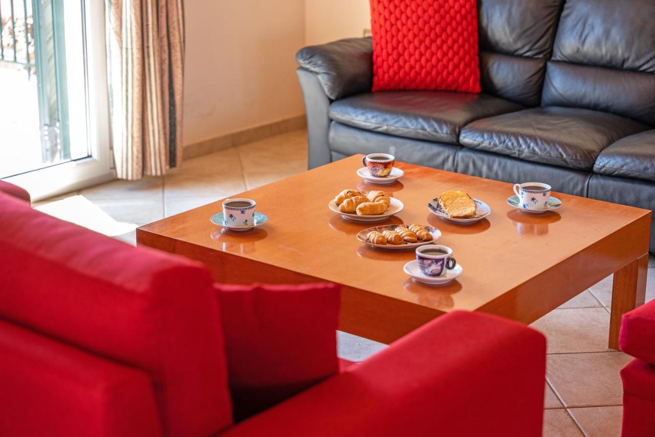 Grand Square Apartment Argostoli  Exteriör bild